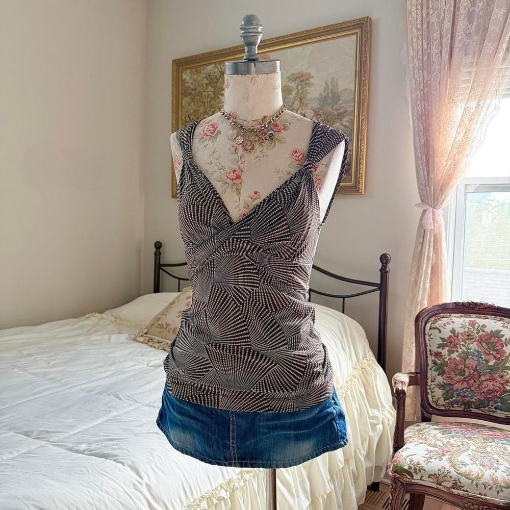 geo ruched top  Y2K geometric print top BCBG Max Azria size small